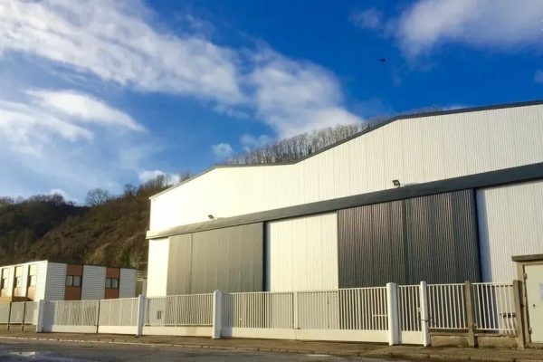 À louer – Local d’activités de 1 870 m² à Rogerville – Seine-Maritime (76)