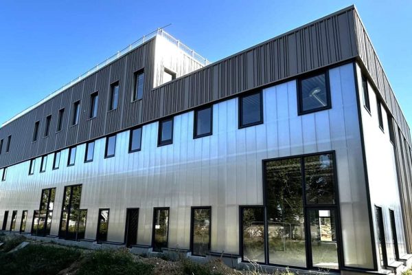 À louer – Local d’activités de 1 900 m² divisible à Petit-Quevilly – Seine-Maritime (76)