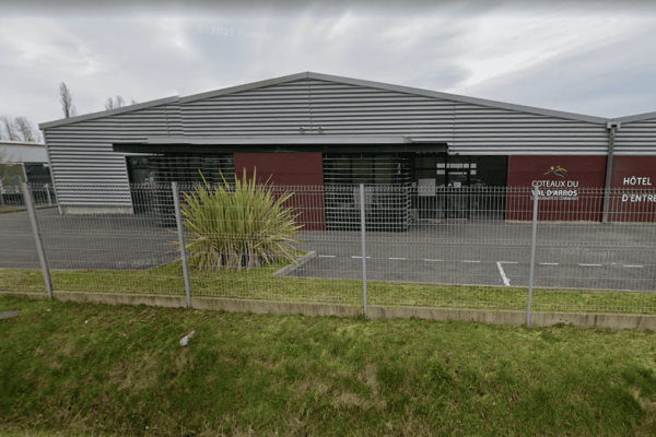 À Louer – Local d’Activités de 213 m² en Hôtel d’Entreprises à Pouyastruc – Hautes-Pyrénées (65)