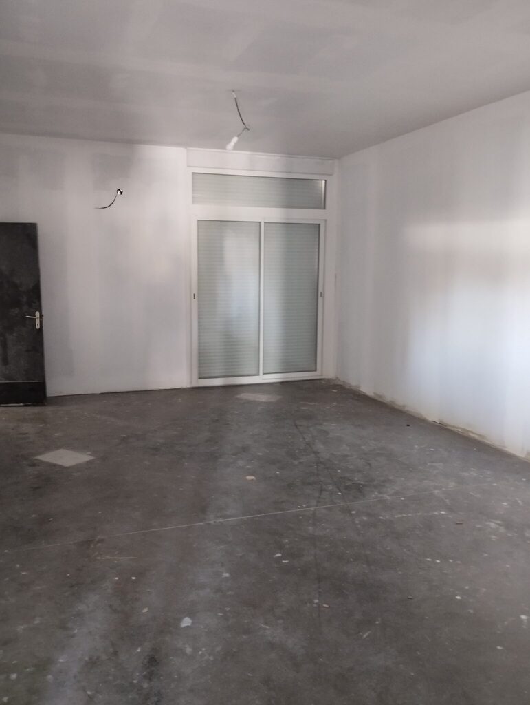 À louer – Local d’activités de 240 m² à Les Mées – Alpes-de-Haute-Provence (04)