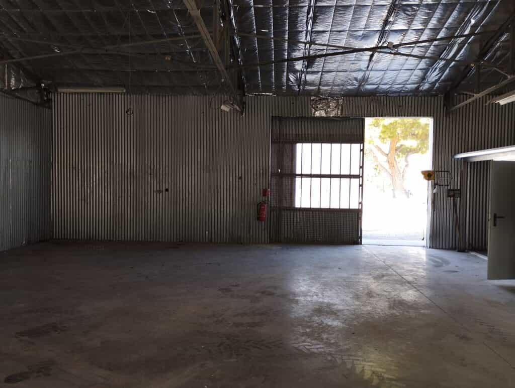 À louer – Local d’activités de 240 m² à Les Mées – Alpes-de-Haute-Provence (04)