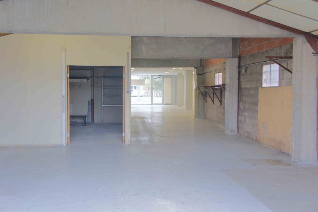 À louer – Local d’activités de 300 m² à Pamiers – Ariège (09)