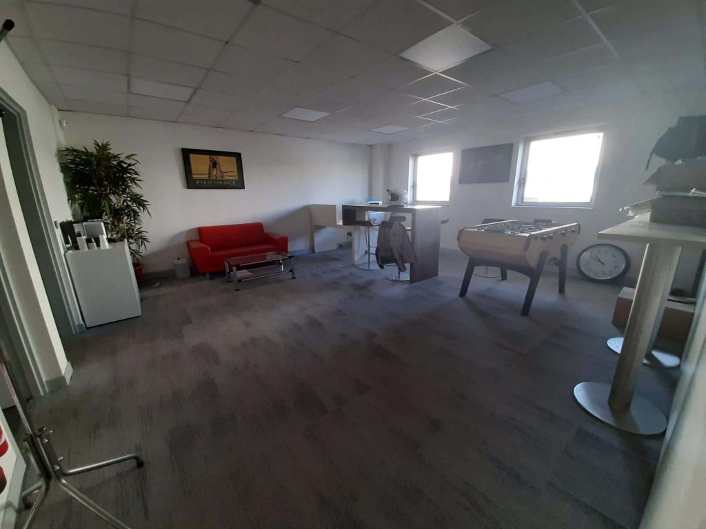 À louer – Local d’activités de 690 m² à Argenteuil – Val d&rsquo;Oise (95)