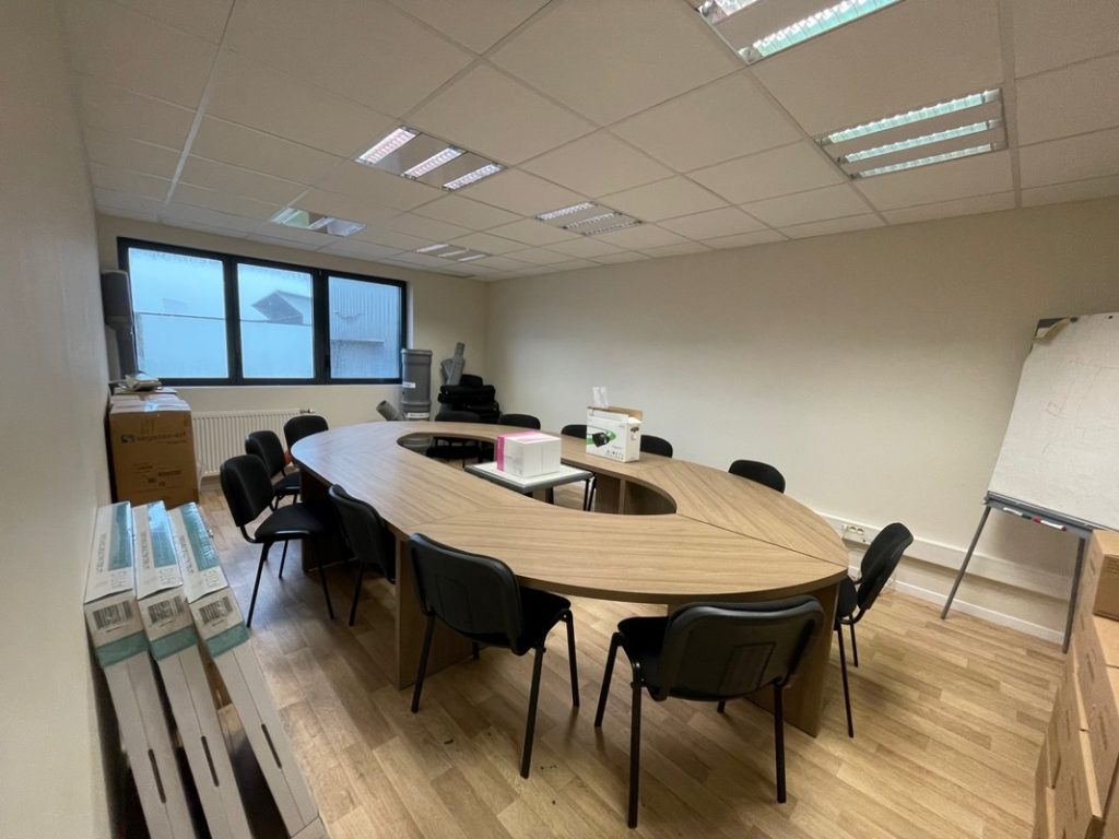 À louer – Local d&rsquo;activités de 700 m² dans la Zone d’activités Marcel Doret à Calais (62)