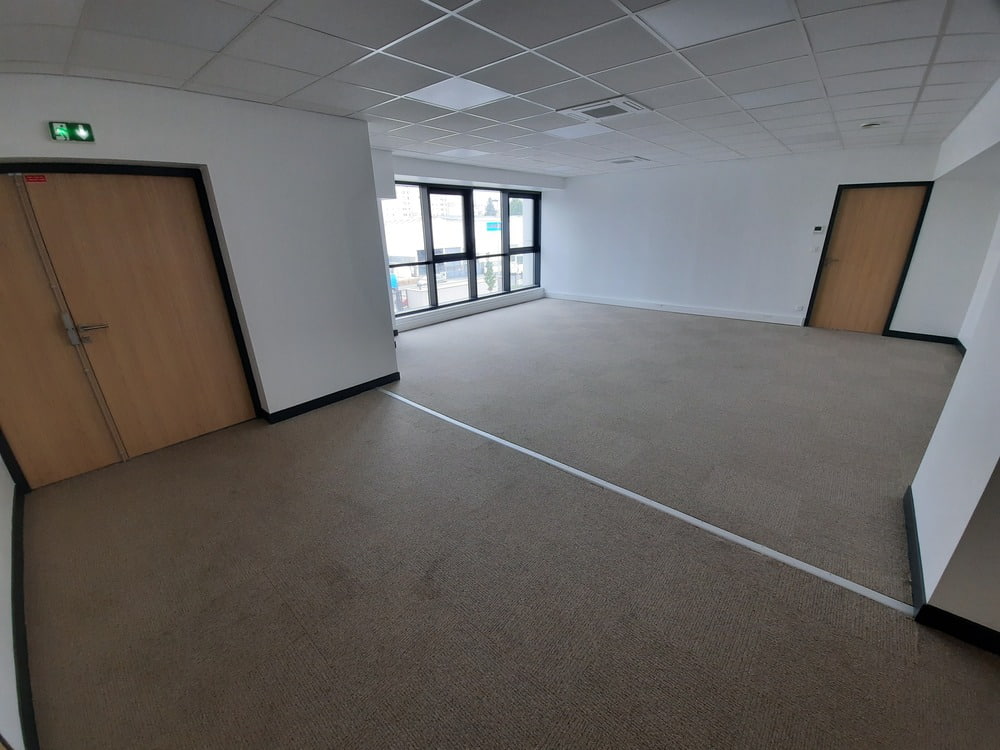 À Louer – Local d’activités de 832 m² à Colombes – Hauts-de-Seine (92)