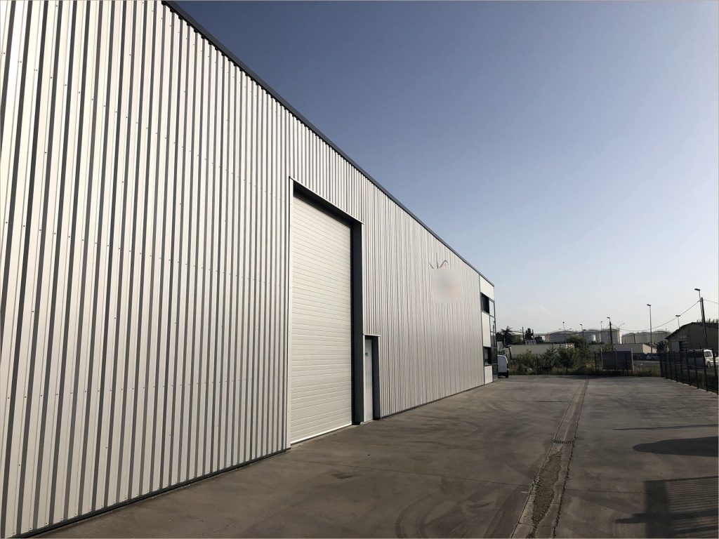 A louer local d&rsquo;activités de  890 m² proche de Toulouse ( 31)