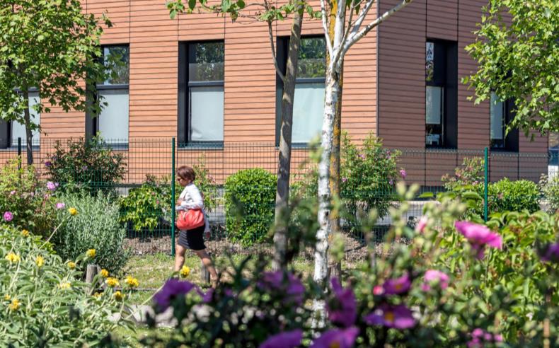 À louer – Local d&rsquo;activités de 940 m² au sein du parc les Chanteraines à Villeneuve la Garenne (92)