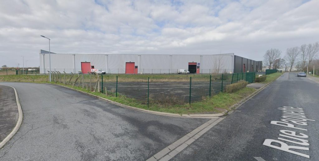 À louer – Local d’activités de 560 m² dans la Zone d’activités de Coquelles – Pas-de-Calais (62)