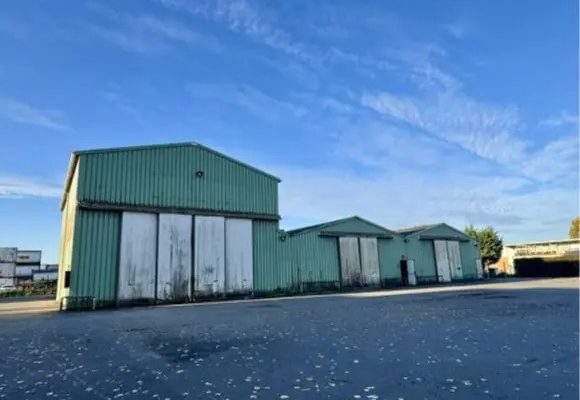 À louer – Local industriel de 1 200 m² à Sandouville – Seine-Maritime (76)