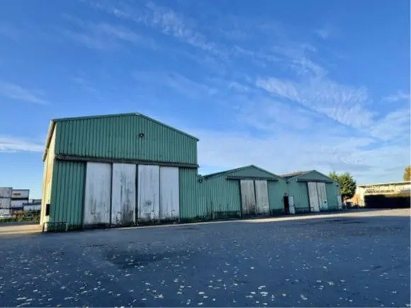 À louer – Local industriel de 1 200 m² à Sandouville – Seine-Maritime (76)