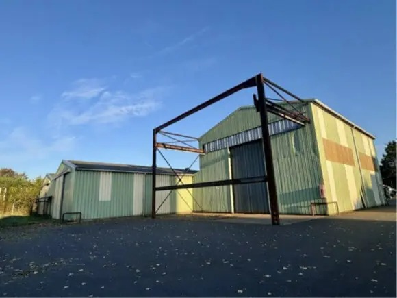 À louer – Local industriel de 1 200 m² à Sandouville – Seine-Maritime (76)