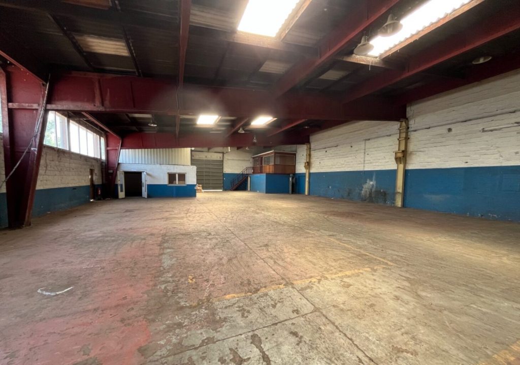 À louer – Local industriel de 1 520 m² à Sandouville – Seine-Maritime (76)