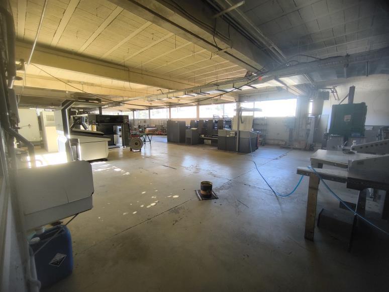 À louer – Local Industriel de 1 613 m² à Cavaillon – Vaucluse (84)
