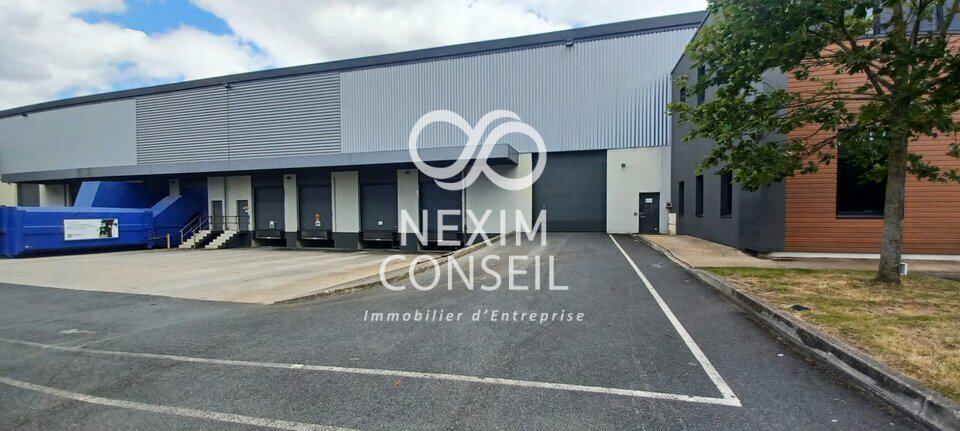 À louer – Local Industriel de 2 179 m² à Villeneuve-la-Garenne – Hauts-de-Seine (92)