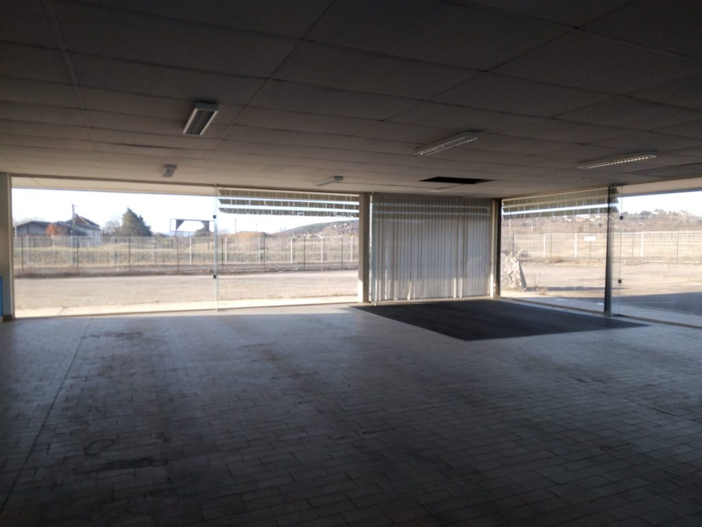 À louer – Local Industriel de 2 536 m² à Manosque – Alpes-de-Haute-Provence (04)