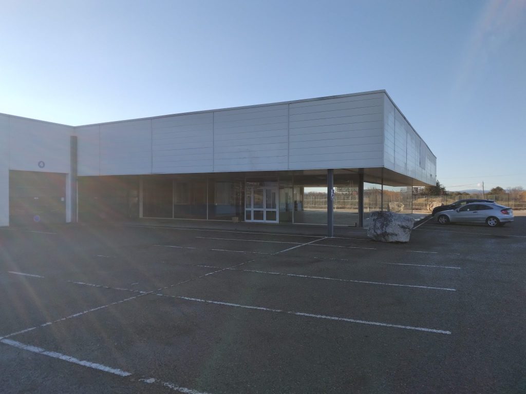 À louer – Local Industriel de 2 536 m² à Manosque – Alpes-de-Haute-Provence (04)