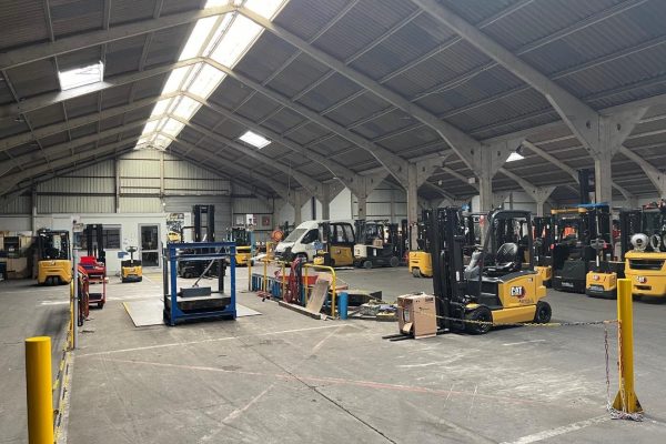 À louer – Local industriel de 6 388 m² dans la zone d’activités de Coquelles – Pas-de-Calais (62)