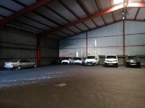 À louer – Locaux d&rsquo;activité de 1 100 m² à Sisteron