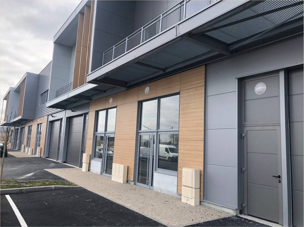 À louer – locaux d&rsquo;activité divisibles de 387 m² à 1 677 m² à Frépillon