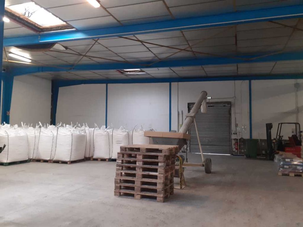 À louer – locaux d&rsquo;activité non divisibles de 1 260 m² à Béziers