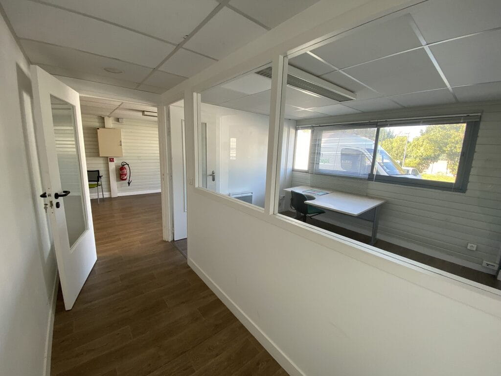 À louer – Locaux d’activités de 127 à 137 m² à Nantes – Loire Atlantique (44)