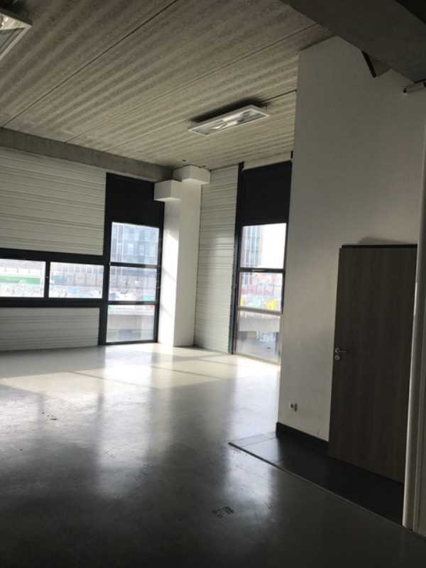 À louer – locaux d&rsquo;activités divisibles de 351 m² à 702 m² à Saint-Denis