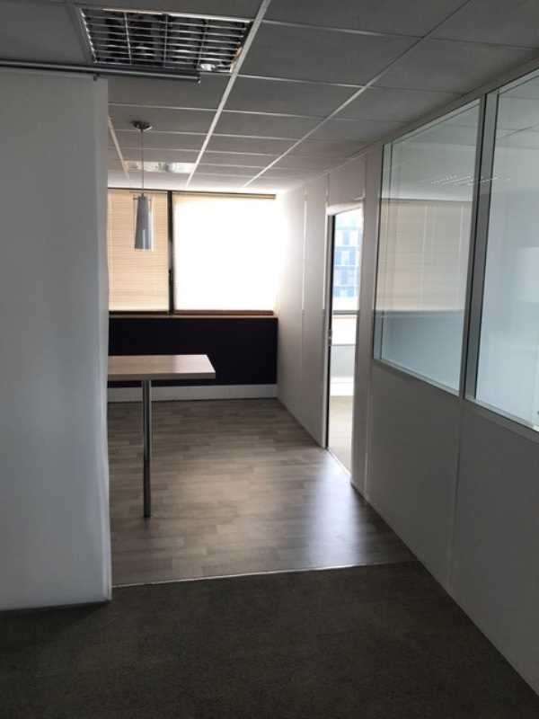 À louer – locaux d&rsquo;activités divisibles de 351 m² à 702 m² à Saint-Denis