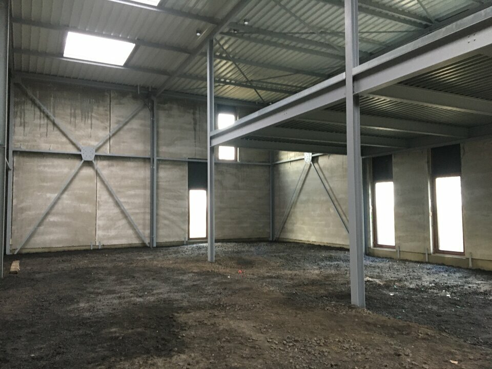 À louer – locaux d&rsquo;activités non divisibles de 302 m² à Cappelle-en-Pévèle à proximité de Lille (59)