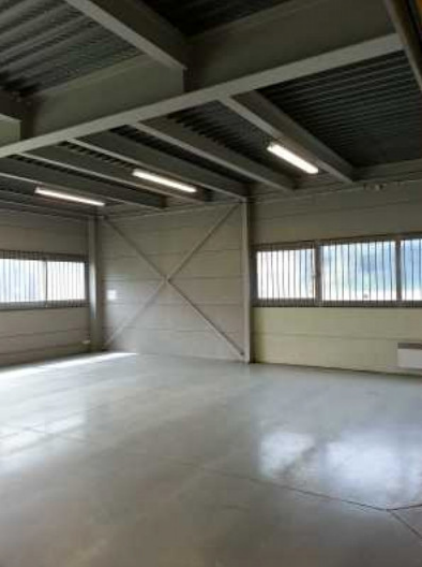 À louer – locaux d&rsquo;activités non divisibles de 440 m² à Neuilly-Plaisance (93)