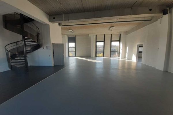 À louer – locaux d&rsquo;activités non divisibles de 469 m² à Saint-Denis