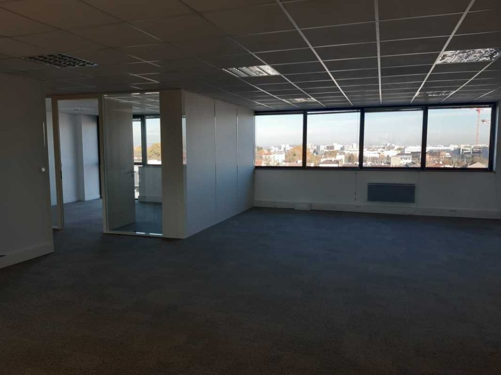 À louer – locaux d&rsquo;activités non divisibles de 469 m² à Saint-Denis