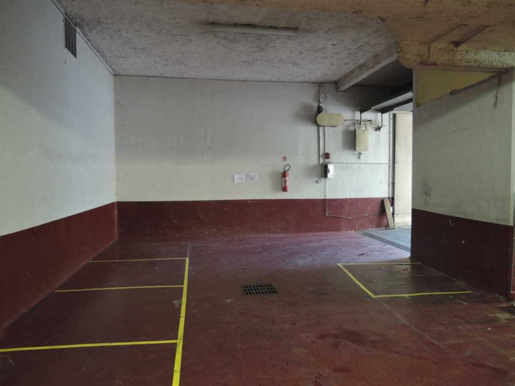 À louer – locaux d&rsquo;activités non divisibles de 910 m² à Boulogne Billancourt