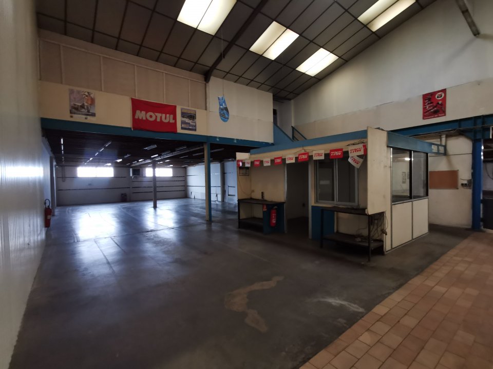 À louer – locaux d&rsquo;activités non divisibles de 920 m² à Seclin à proximité de Lille (59)