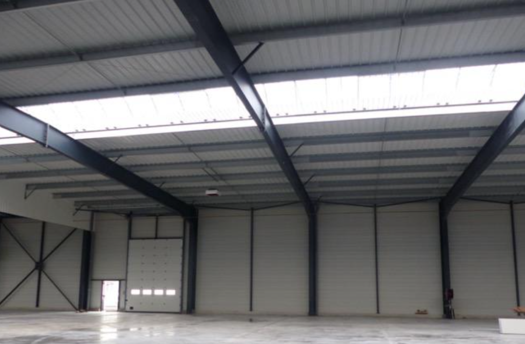 À louer – locaux industriels de 2 200 m² à Montbéliard