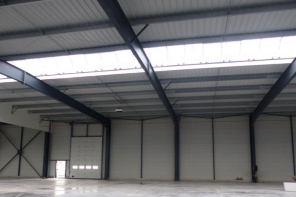 À louer – locaux industriels de 2 200 m² à Montbéliard