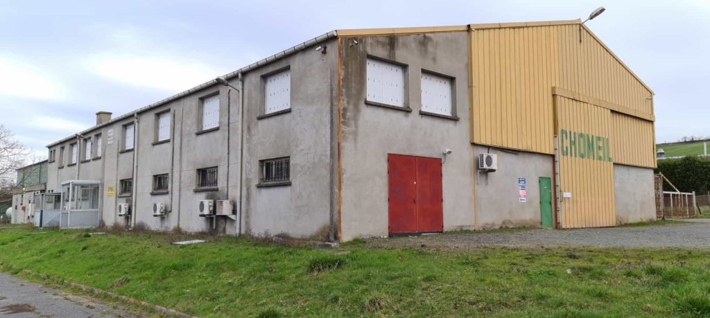 À louer – locaux industriels non divisibles de 1 400 m² à Saint-Germain-des-Fossés, proche de Vichy (03)