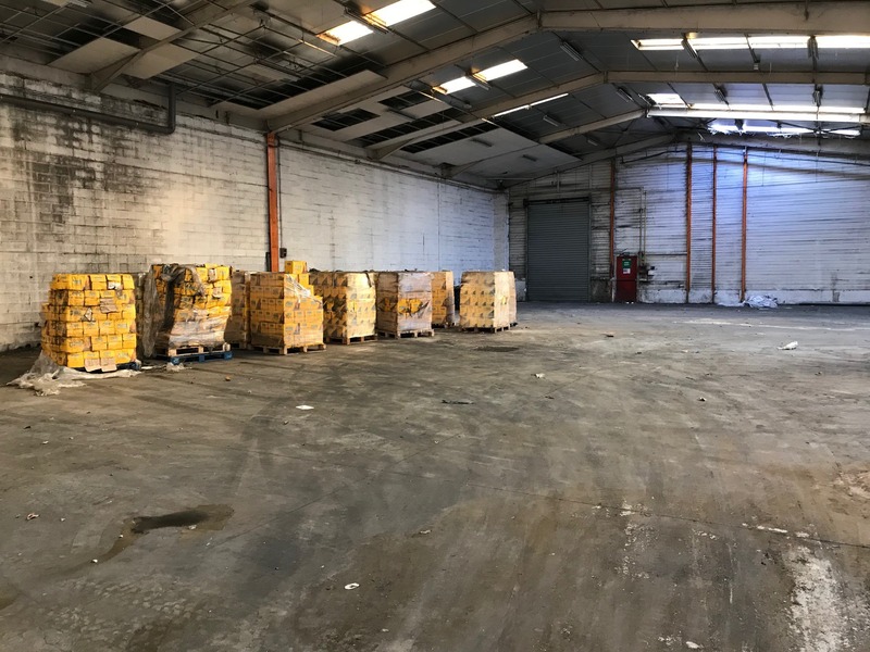 À louer ou à vendre – Entrepôt industriel de 2 400 m² à Calais – Pas-de-Calais (62)