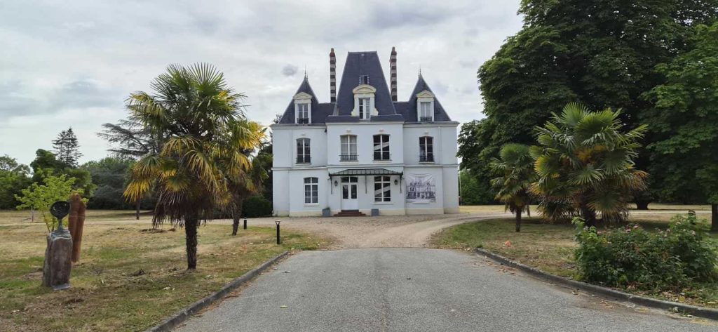 À louer ou à vendre – Laboratoires de 6 000 m² à Val-de-Reuil – Eure (27)