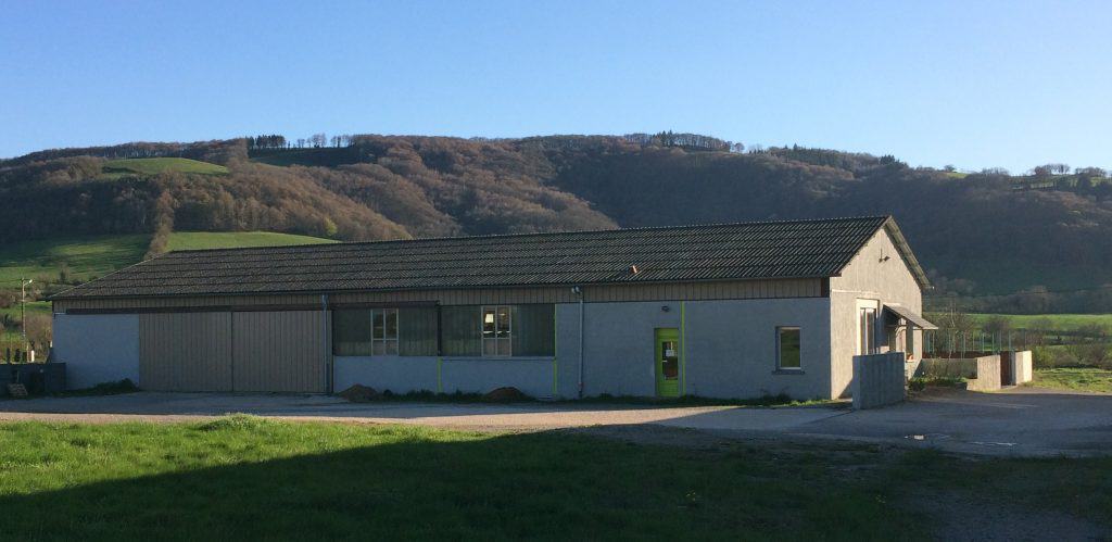 À Louer ou à vendre – Local d’Activités de 800 m² à Laissac-Sévérac l&rsquo;Église – Aveyron (12)
