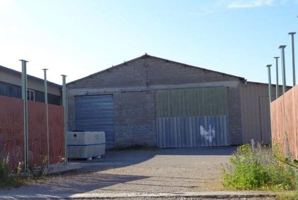 À Louer ou à vendre – Local d’Activités de 800 m² à Laissac-Sévérac l&rsquo;Église – Aveyron (12)