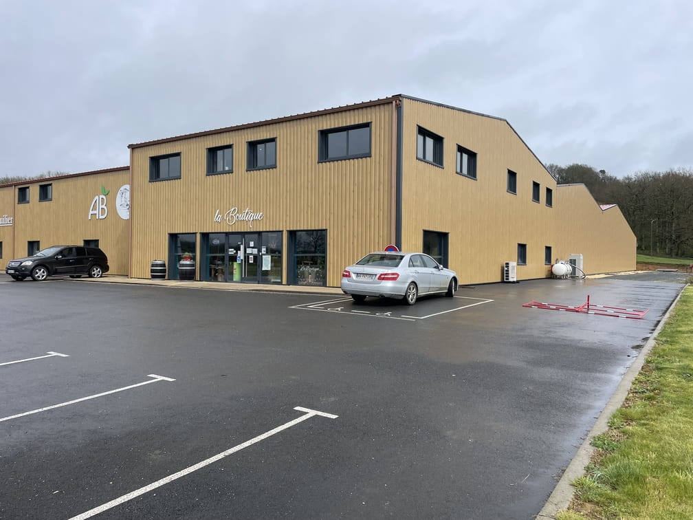À louer ou à vendre – Local industriel de 3 500 m² à Périgueux – Dordogne (24)