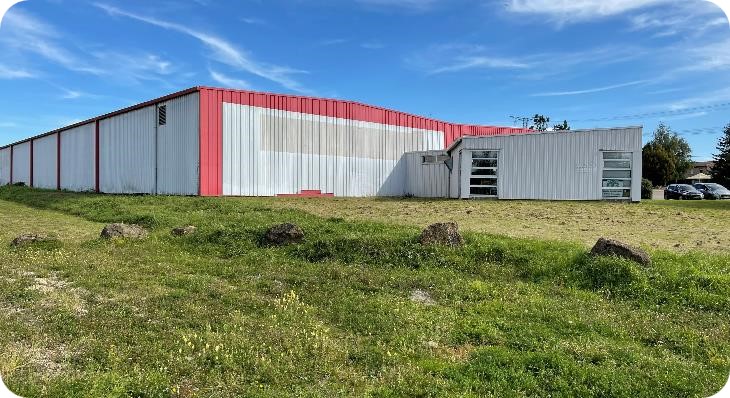 À louer ou à vendre- Local industriel de 3000 m² à Sainte-Marie-aux-Chênes, proche de Metz (57)