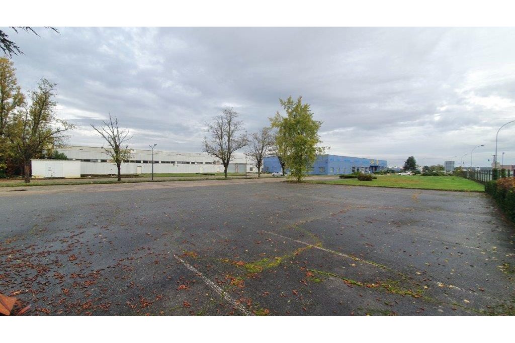 À louer – Site industriel de 22 000 m² à Saint-Florent-sur-Cher – Cher (18)