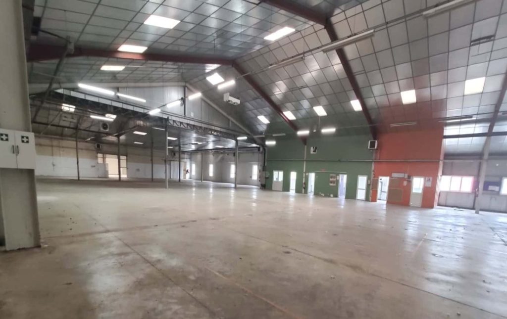 À louer – Site industriel de 6 795 m² sur un terrain de 1,6 ha à Decazeville – Aveyron (12)
