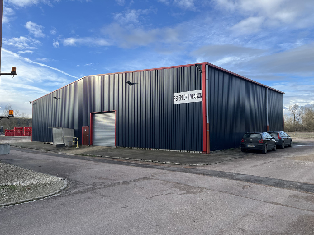 À louer – Terrain industriel de 43 000 m² divisible, avec construction d’un local sur mesure selon vos besoins près d’Auxerre (89)