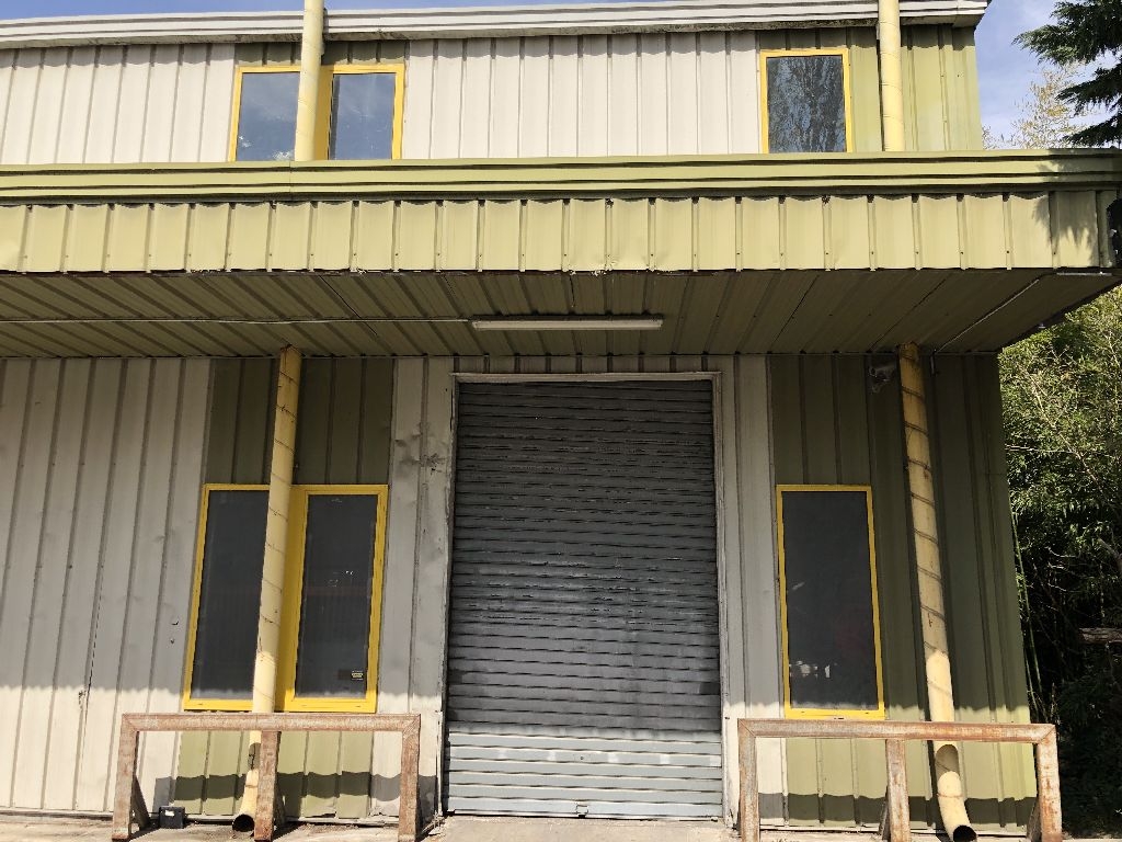A louer, un entrepôt de 2 430 m² à Marseille