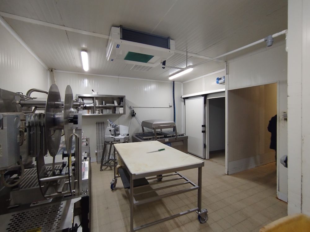 À vendre – Bâtiment agroalimentaire de 850 m² près de Foix – Ariège (09)