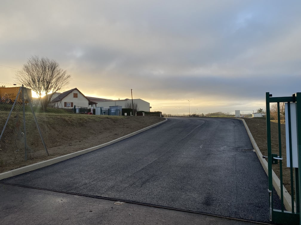 À vendre – bâtiment industriel de 3 361 m² à Avallon, entre Dijon et Auxerre