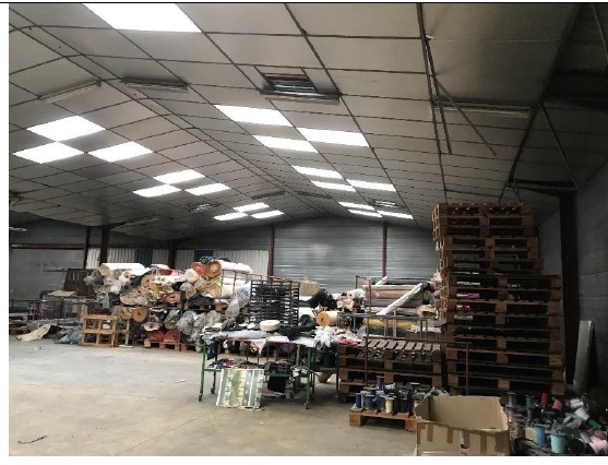 À vendre – Bâtiment Industriel de 4 400 m² à Villars – Dordogne (24)