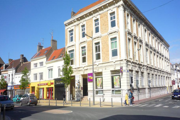 À vendre – bureaux de 2 200 m² à Calais